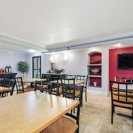 Econo Lodge Del City エクステリア 写真