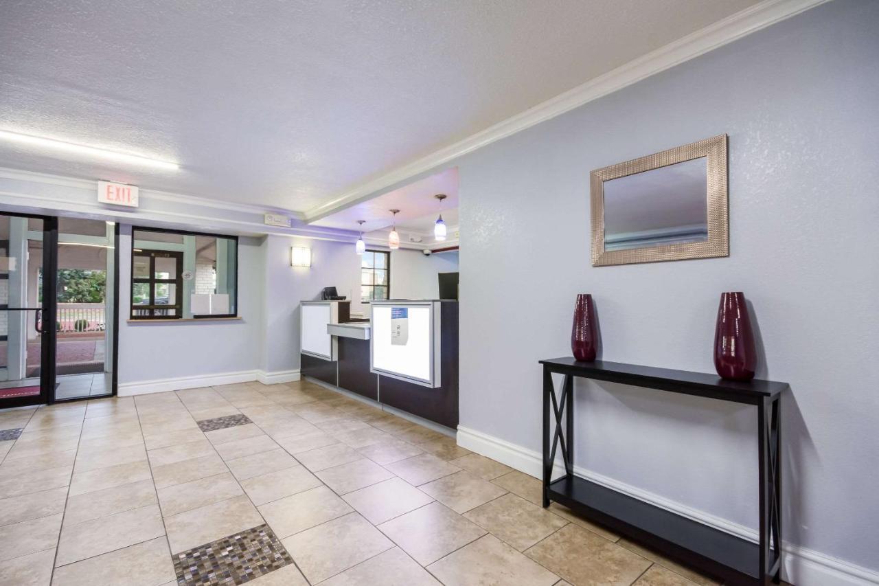 Econo Lodge Del City エクステリア 写真