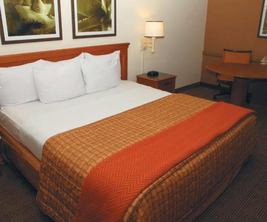 Econo Lodge Del City エクステリア 写真
