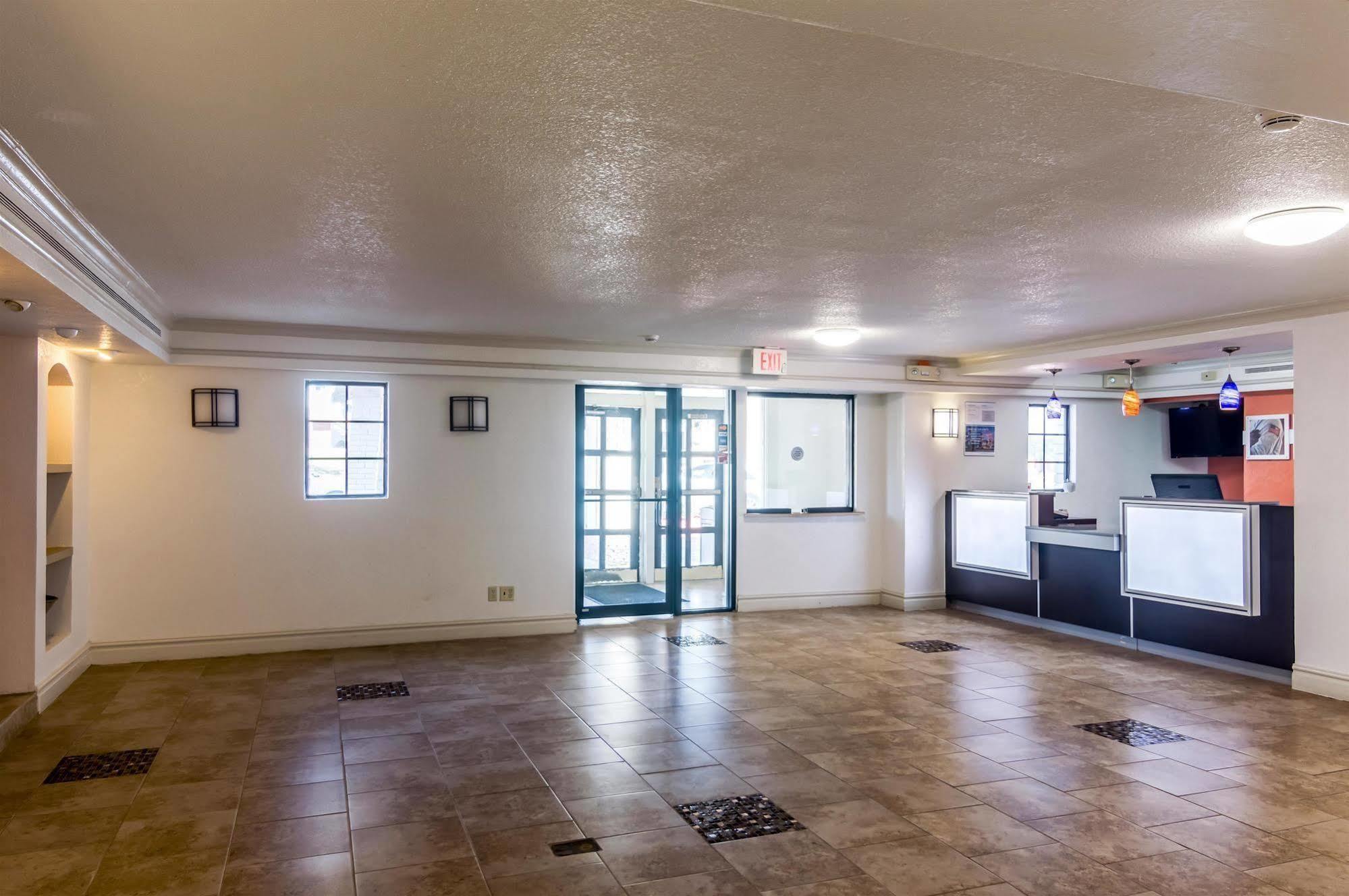 Econo Lodge Del City エクステリア 写真
