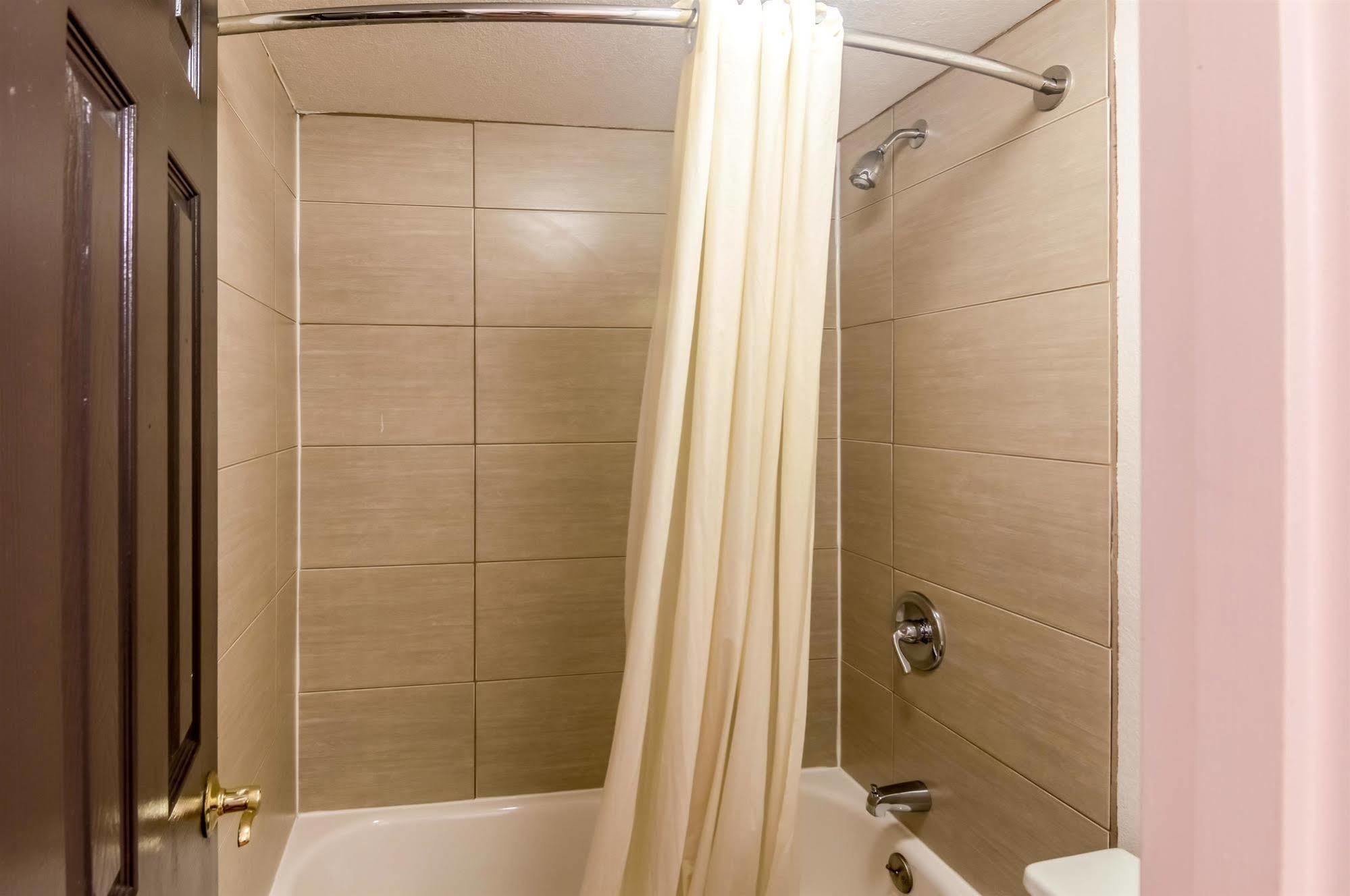 Econo Lodge Del City エクステリア 写真