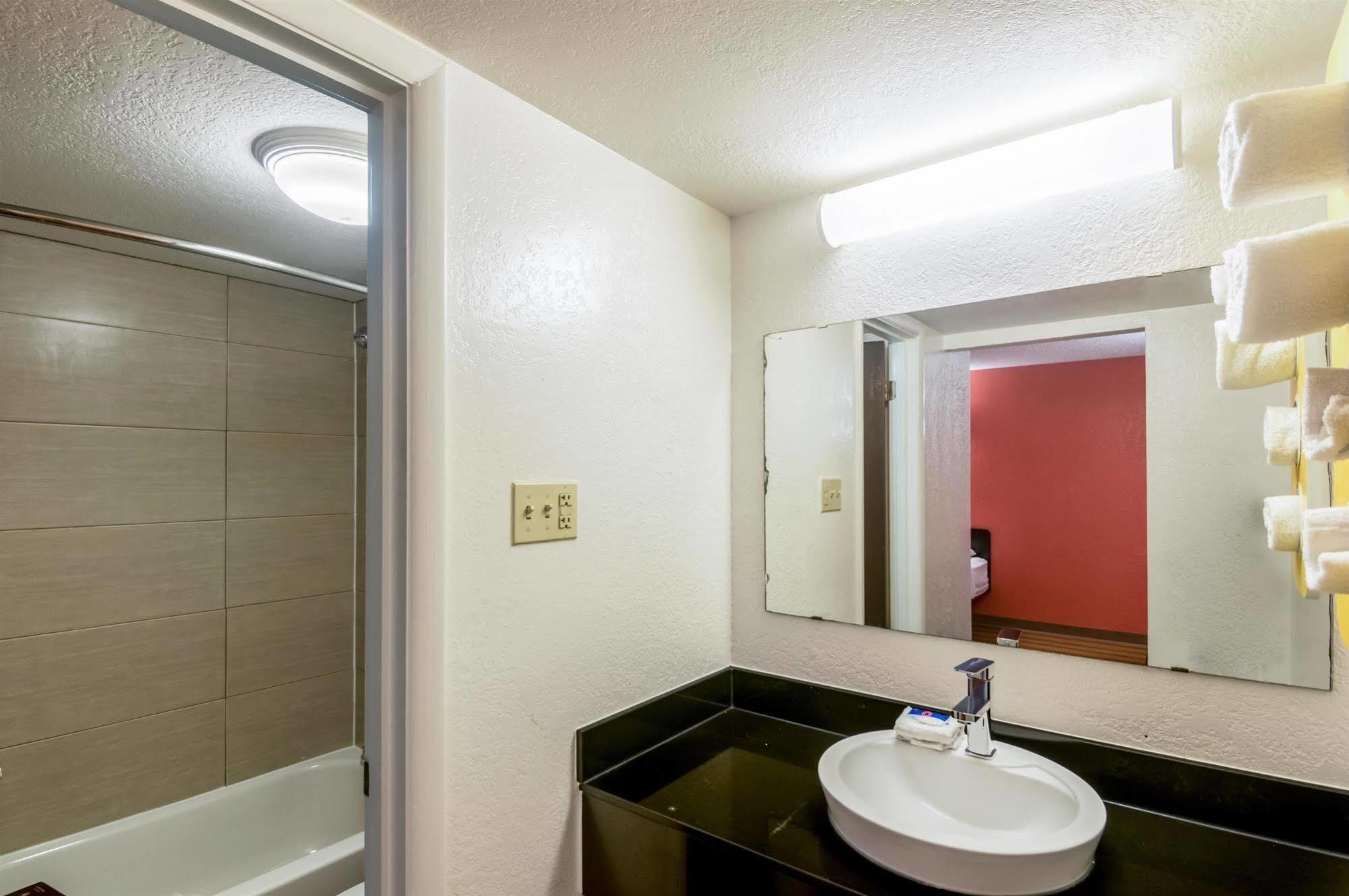 Econo Lodge Del City エクステリア 写真