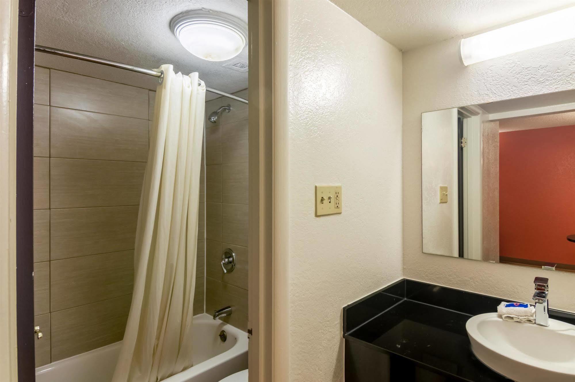 Econo Lodge Del City エクステリア 写真
