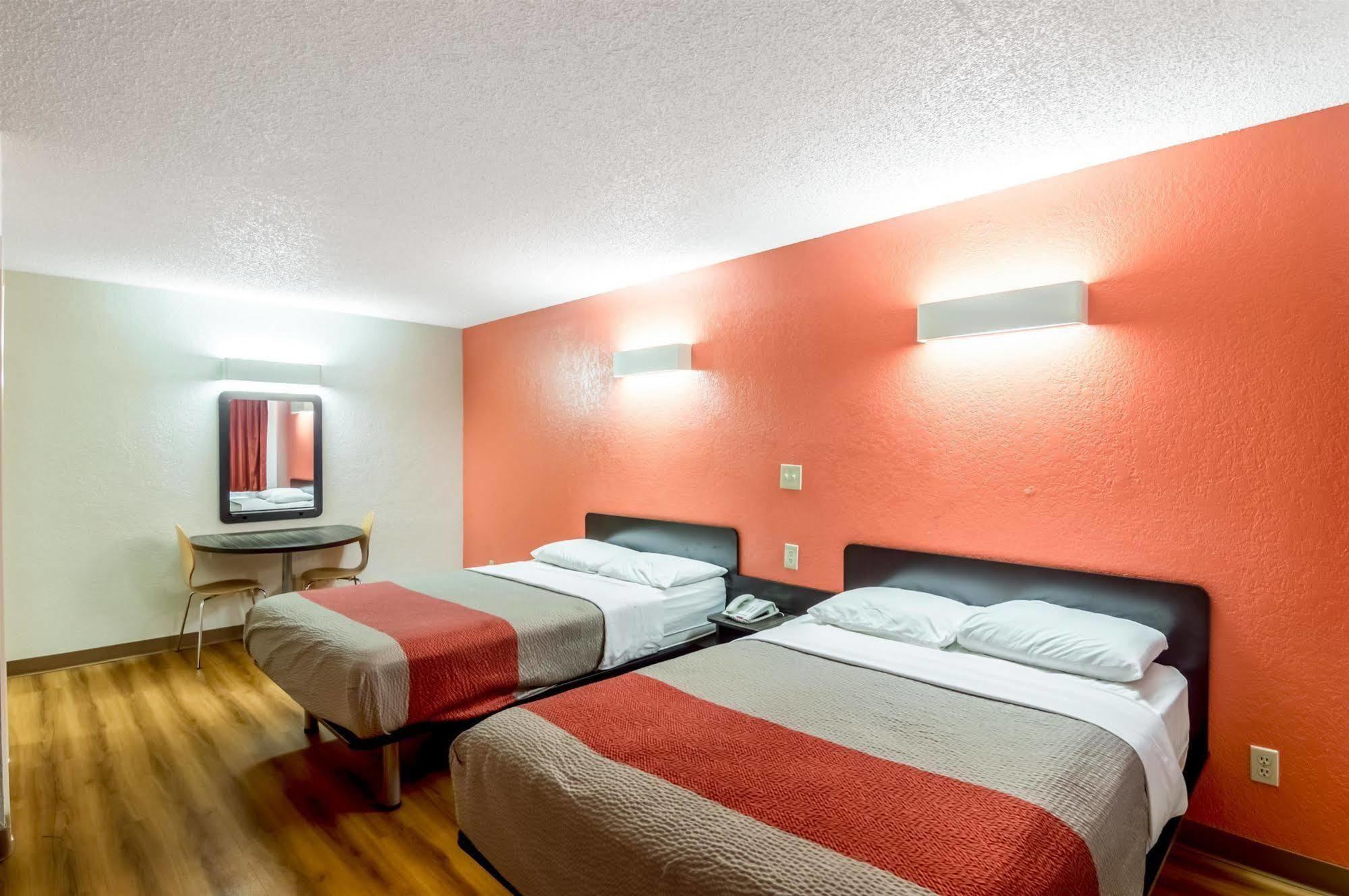 Econo Lodge Del City エクステリア 写真